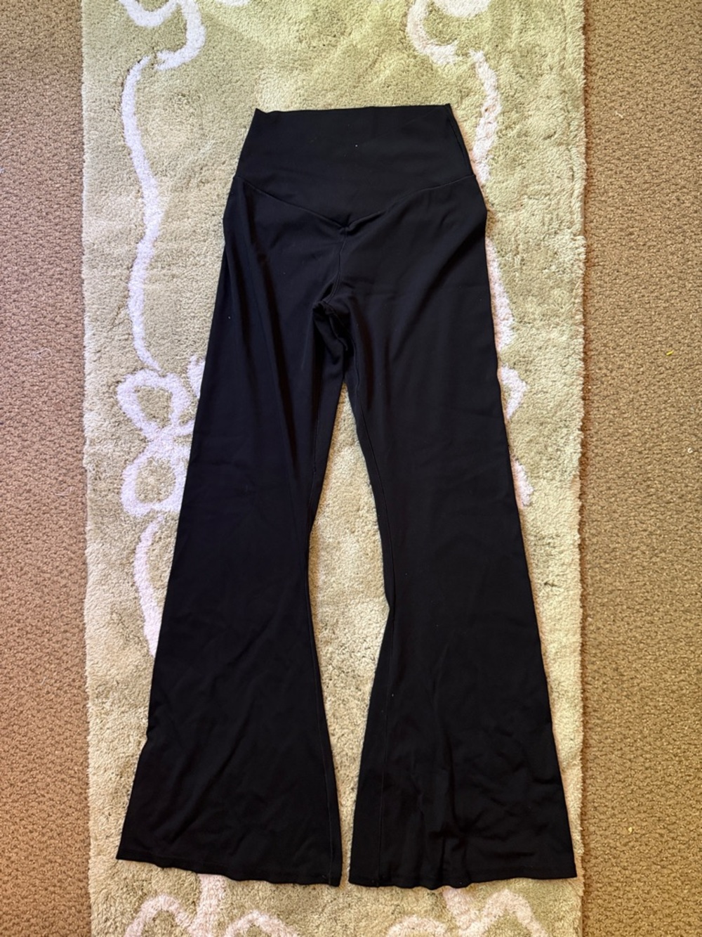 NWOT Medium Sunzel Black High-Waisted Crossover Flared Yoga Pants